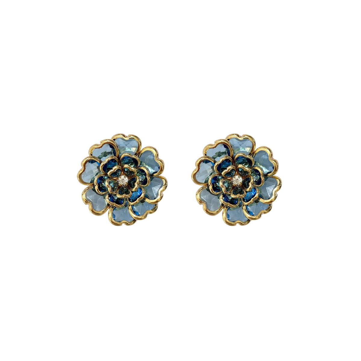 CRYSTAL COLORED FLOWER BUTTON COVERS LIGHT BLUE