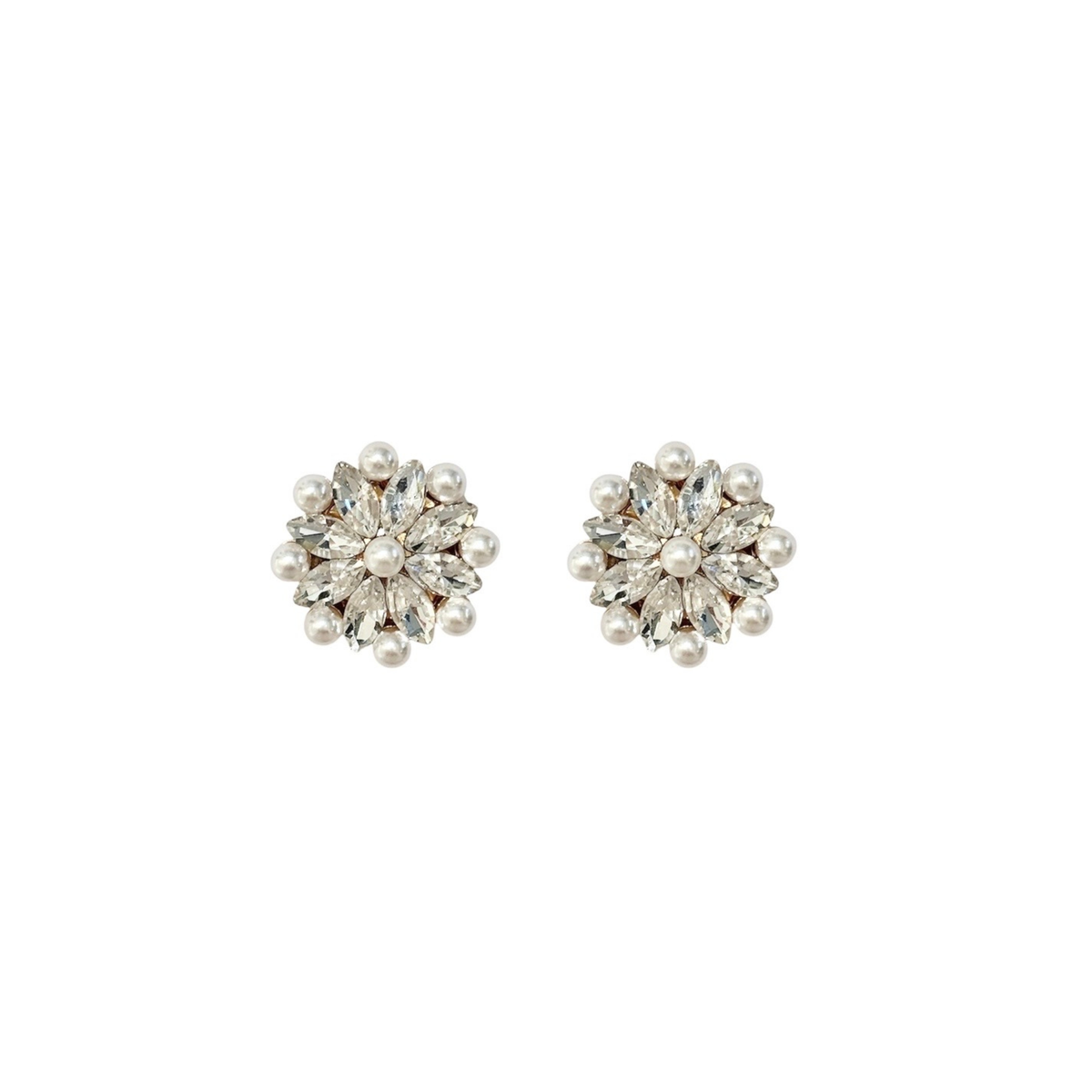 CRYSTAL FLOWER W/PEARLS BUTTON COVERS GOLD