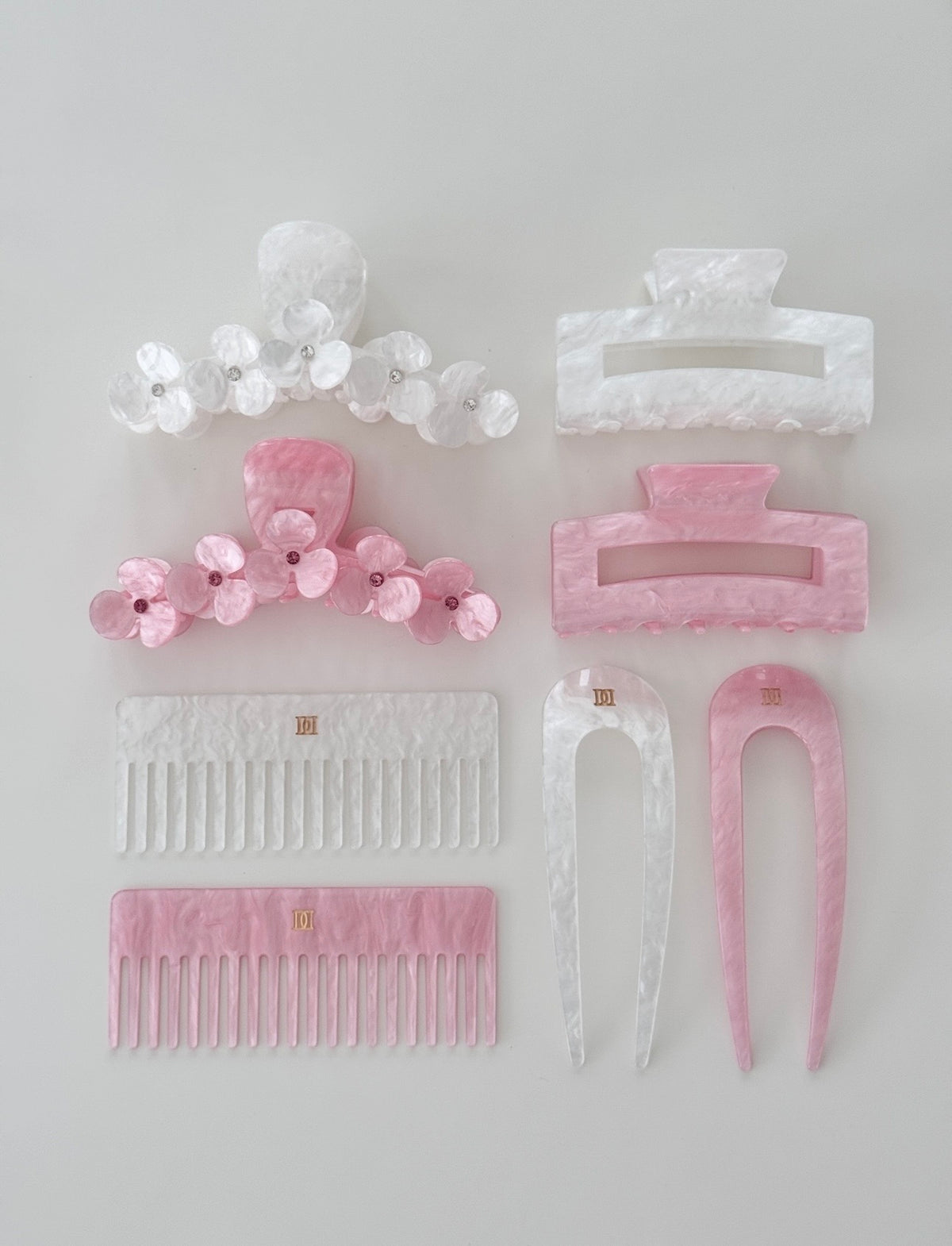 FLOWER HAIR CLAW X LARGE PALE ROSE W/PALE ROSE