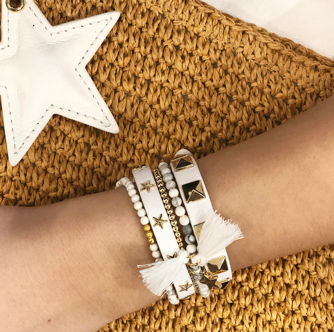 LEATHER STAR STUD BRACELET MINI WHITE
