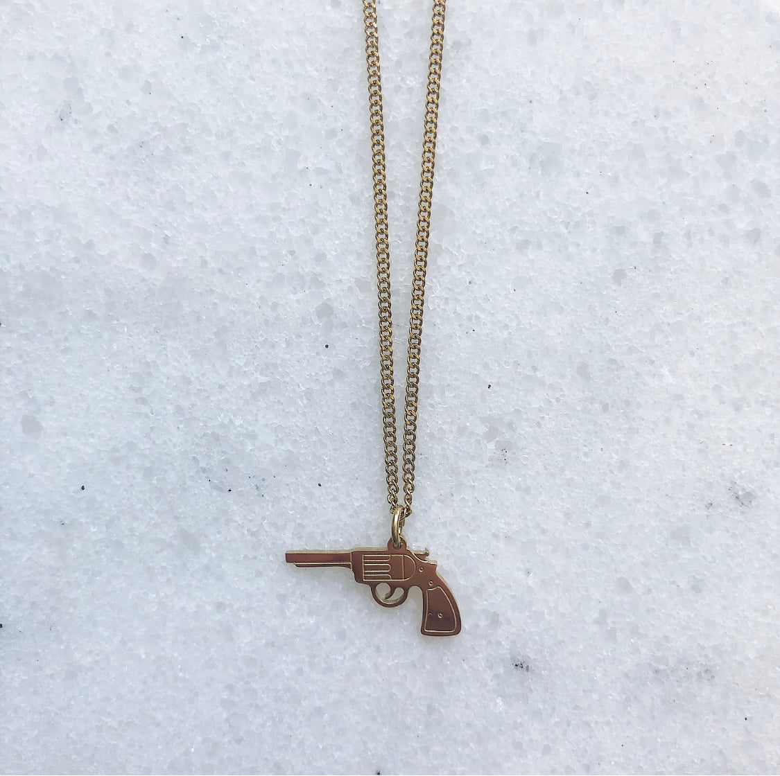 GUN NECKLACE GOLD