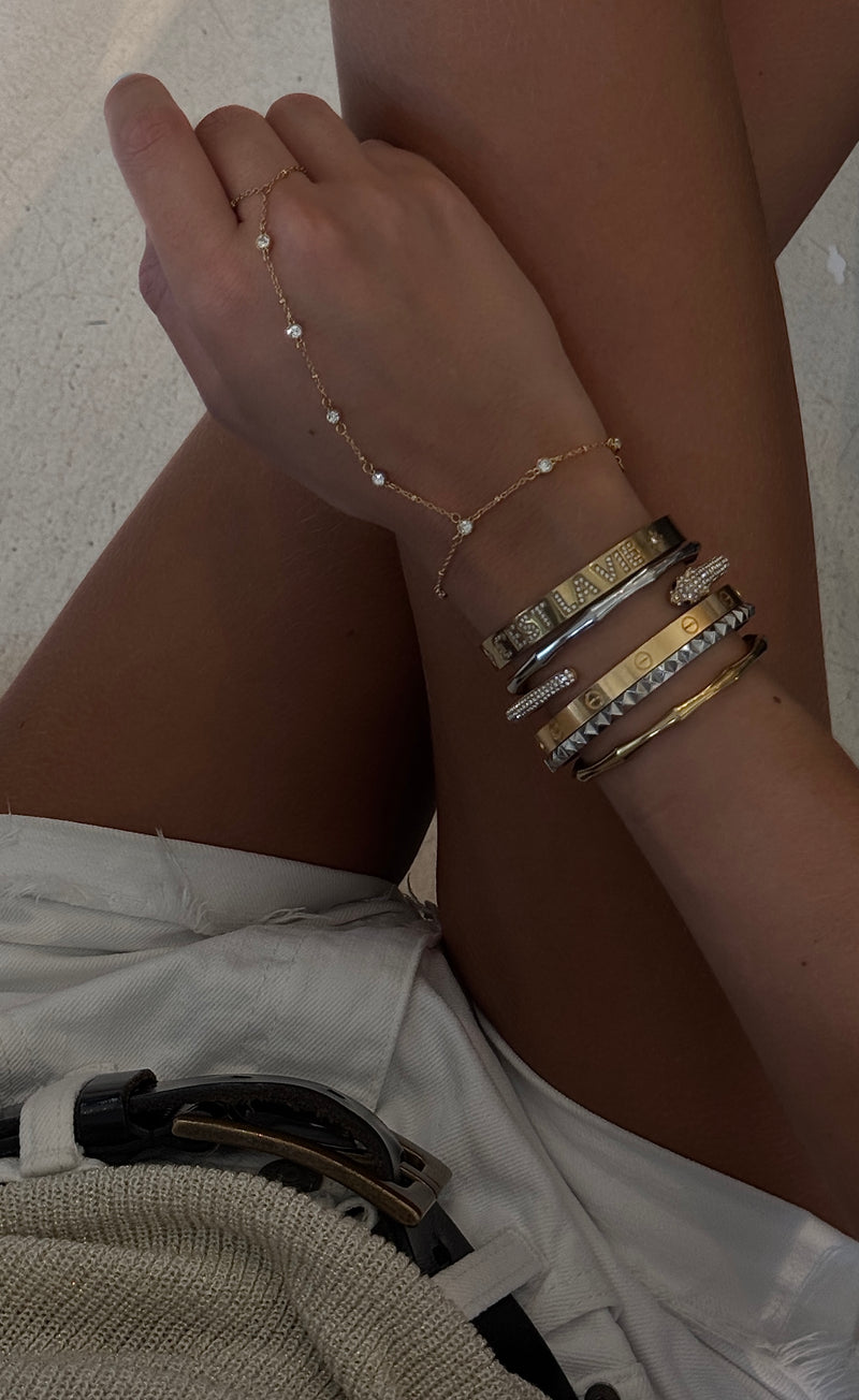 CRYSTAL DOT HAND CHAIN