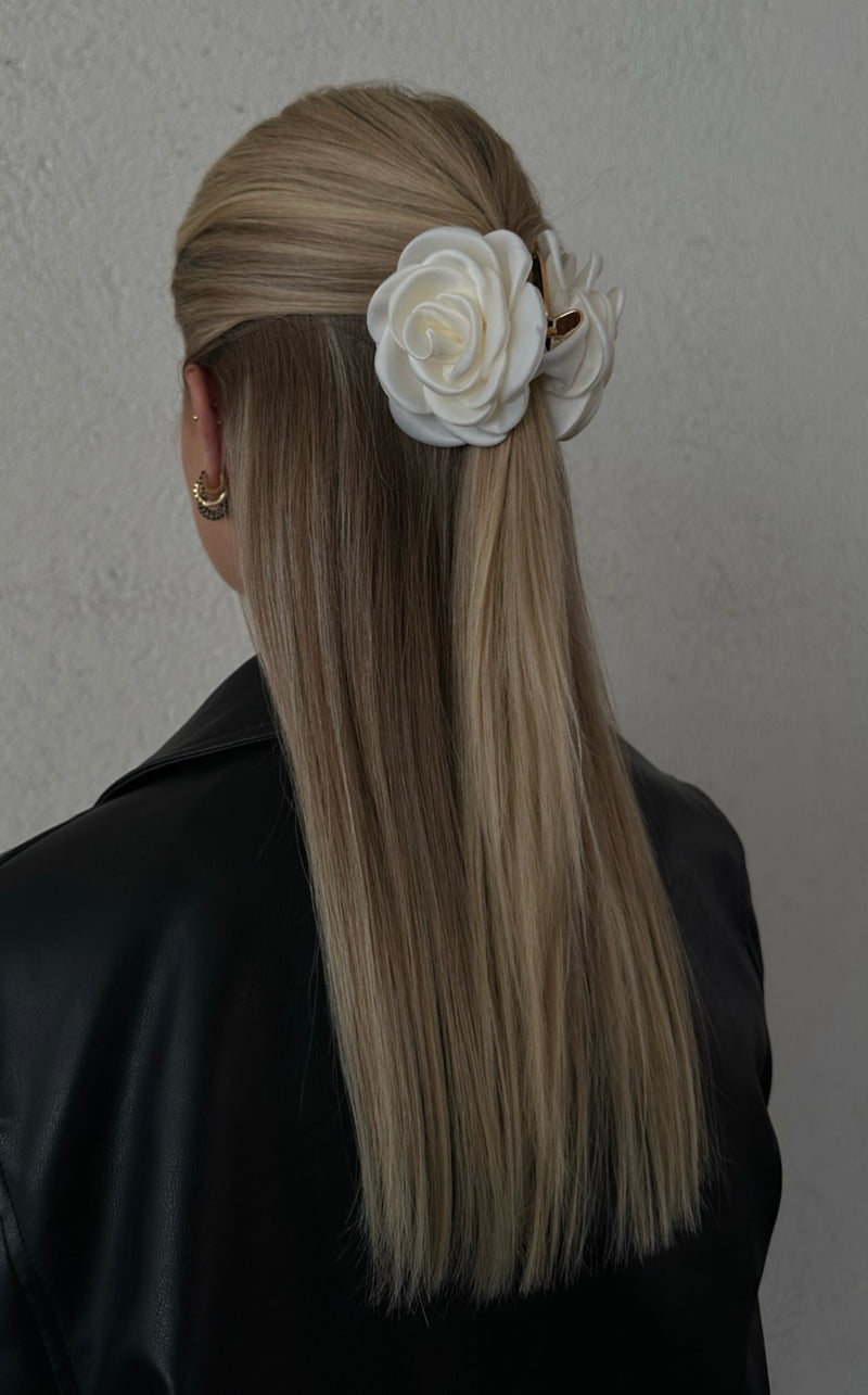 SATIN ROSE HAIR CLAW OFF WHITE