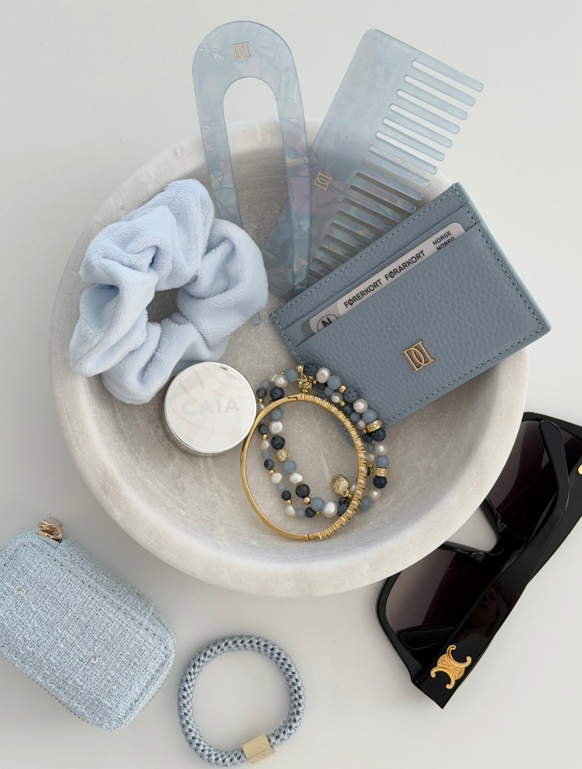 LEATHER CARD HOLDER GRAIN LIGHT BLUE