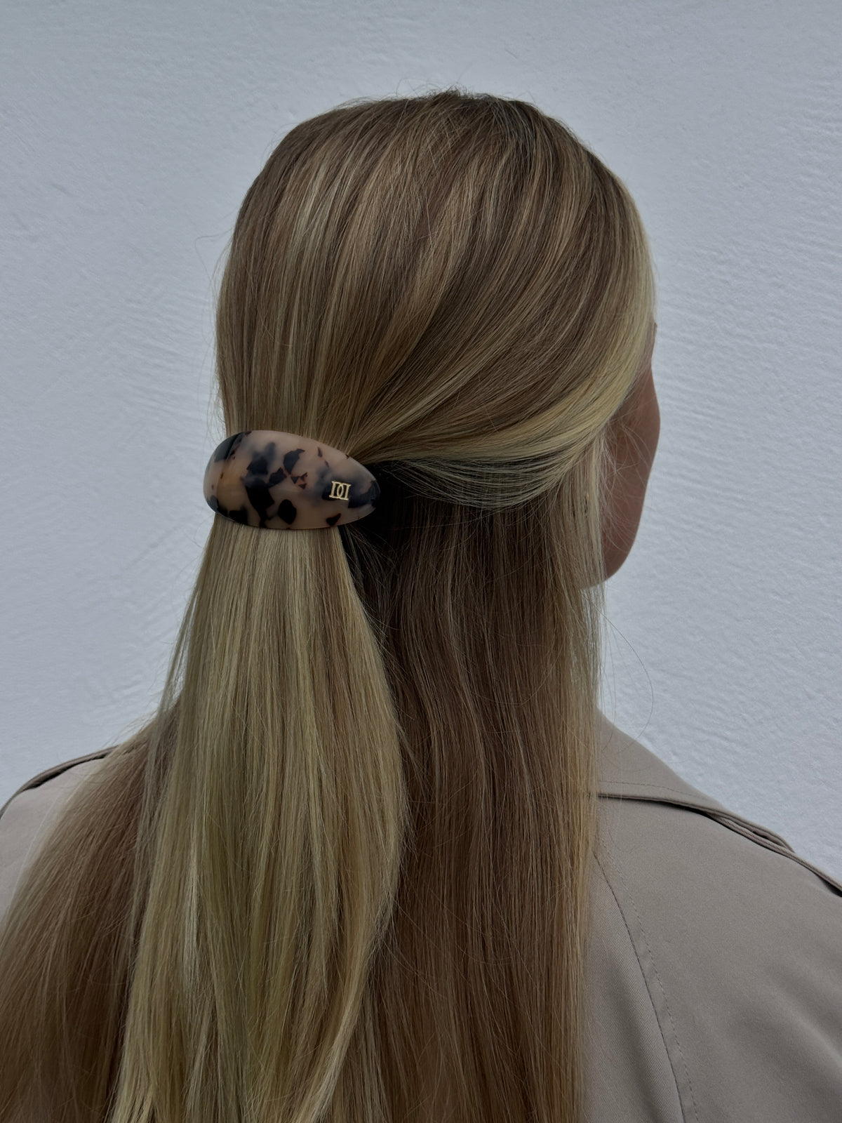 OVAL BARRETTE CLIP SAND TORTOISE