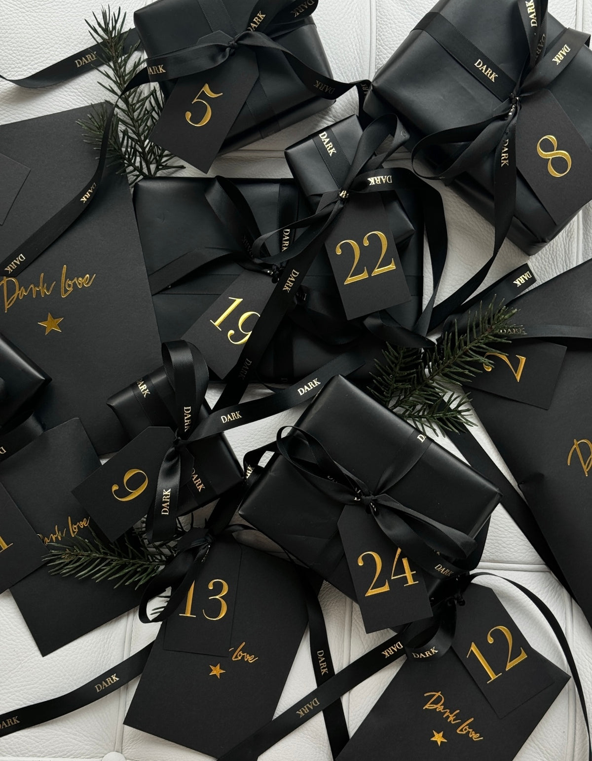 DARK ADVENT CALENDAR 2026 PACKAGE 1