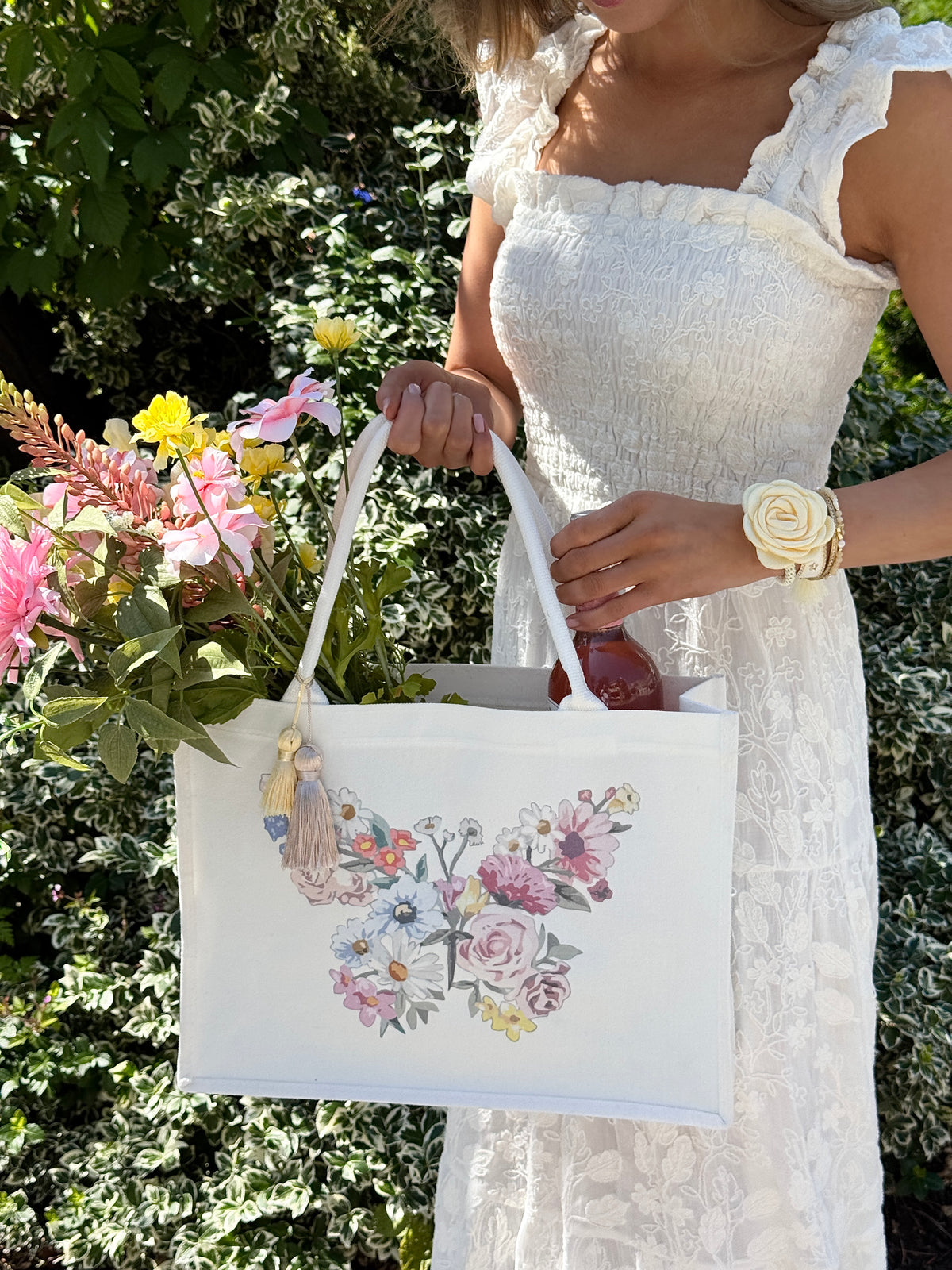 CANVAS TOTE MEDIUM OFF WHITE W/BUTTERFLY