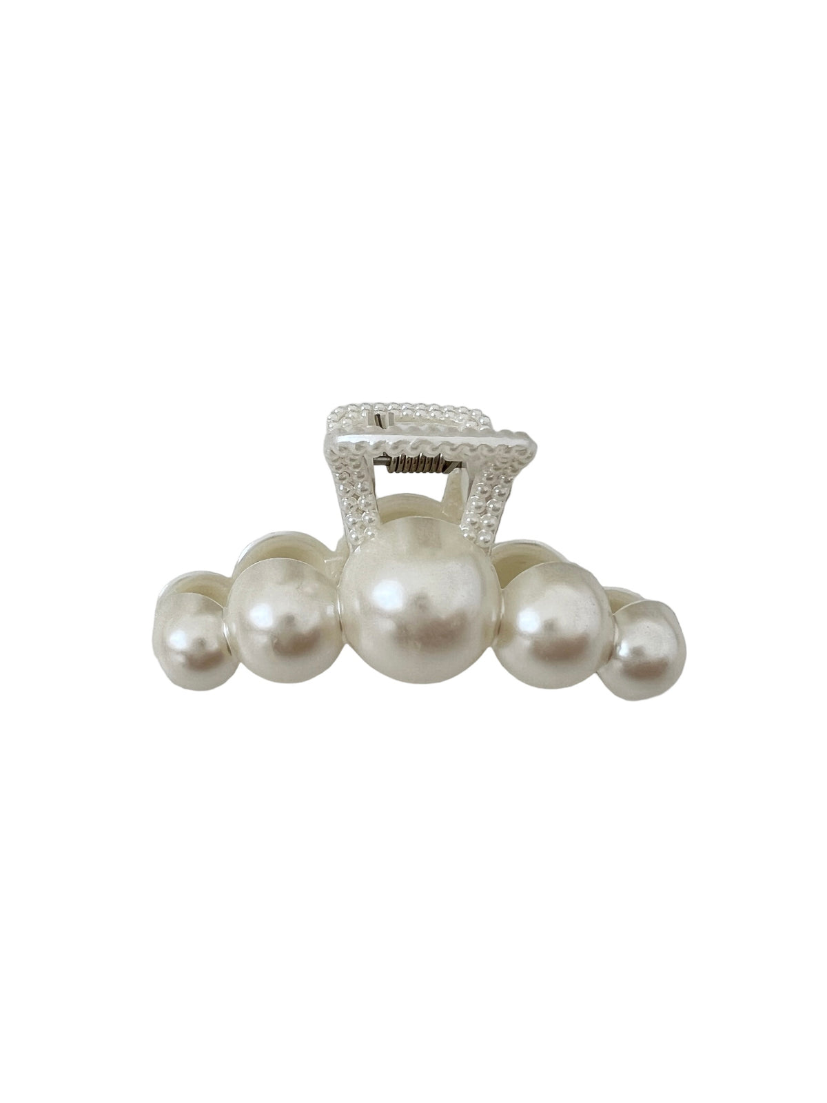 VINTAGE PEARL HAIR CLAW LOOPED VINTAGE PEARL HAIR CLAW LOOPED