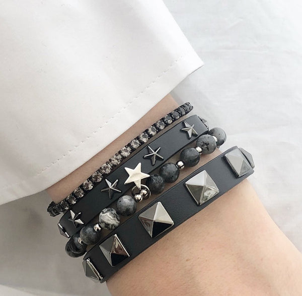 LEATHER STUD BRACELET DARK GREY W/GUN