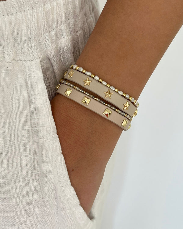 LEATHER STAR STUD BRACELET MINI SAND