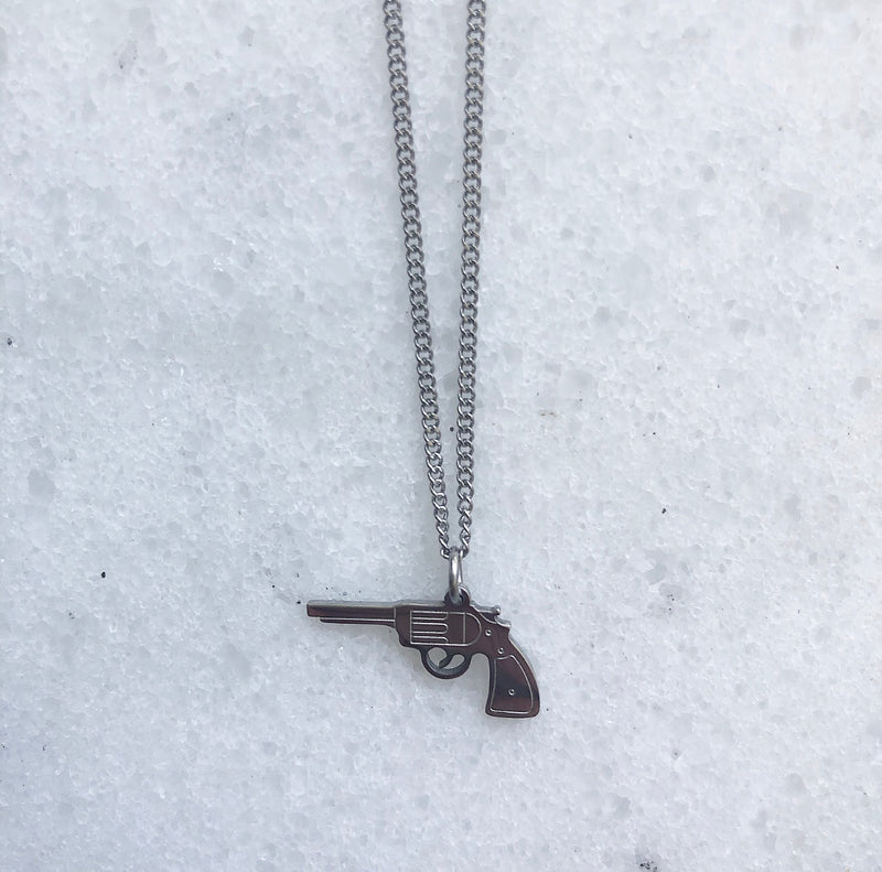 GUN NECKLACE SILVER