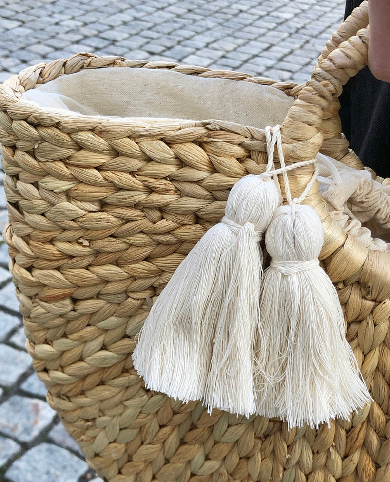 TASSEL WHITE