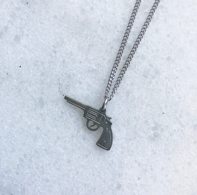 GUN NECKLACE SILVER