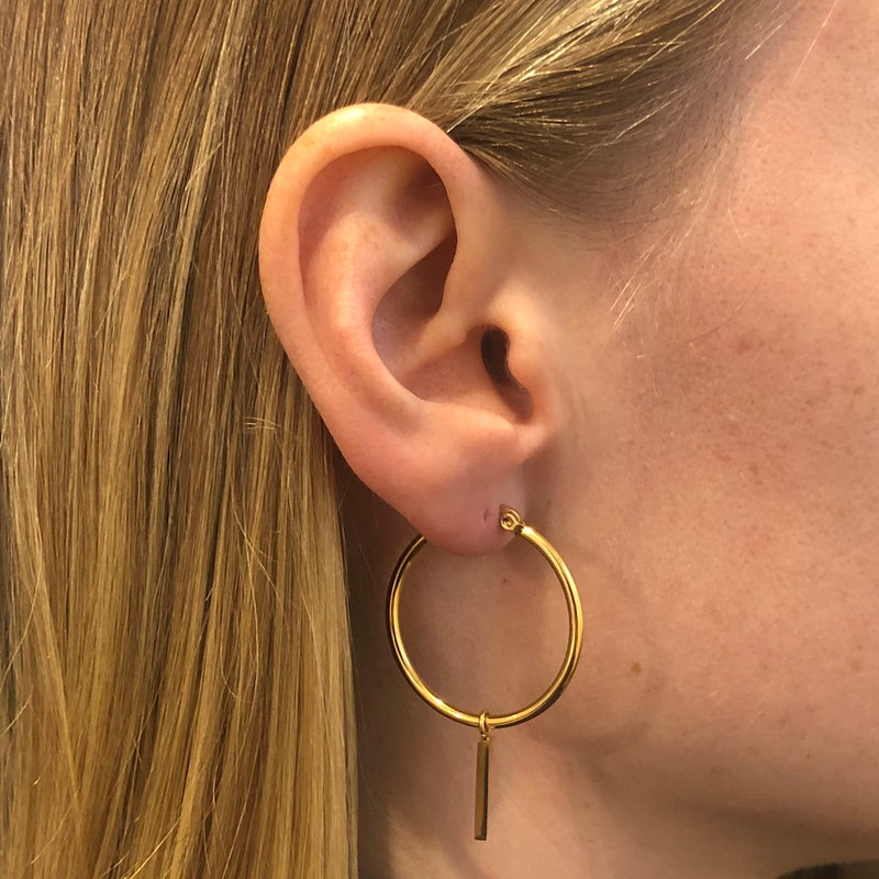 MEDIUM HOOP W/STUD GOLD