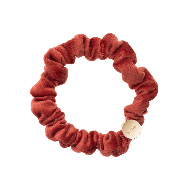 VELVET MINI SCRUNCHIE DARK TERRACOTTA