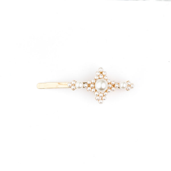 VINTAGE PEARL PIN STAR